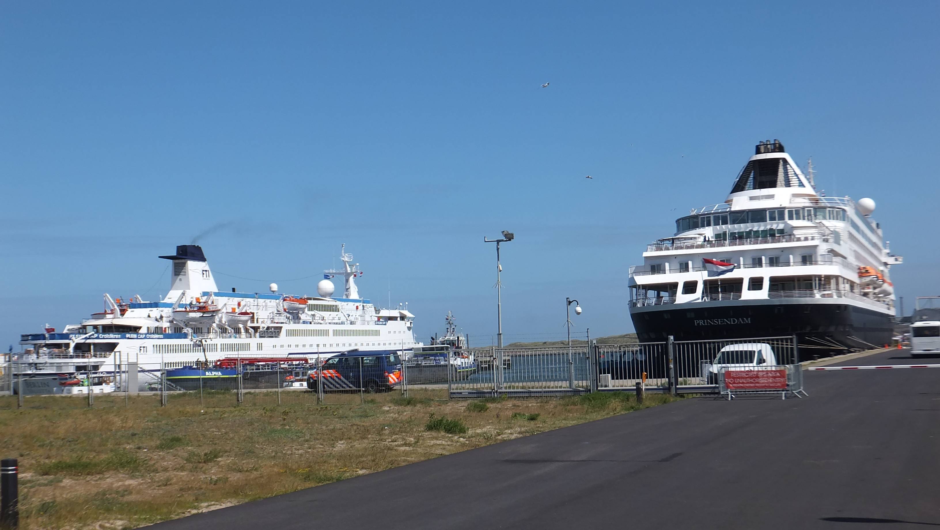 Prinsendam En Berlin